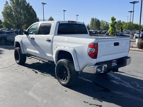Used 2014 Toyota Tundra SR5 w/ SR5 Upgrade Package AWD/4WD image 11
