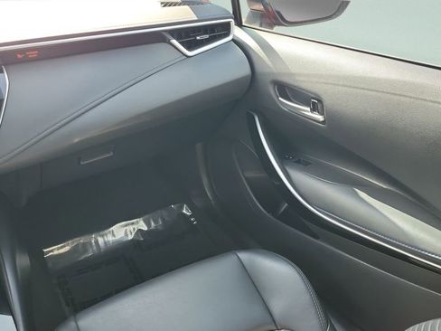 Used 2021 Toyota Corolla XSE FWD image 13