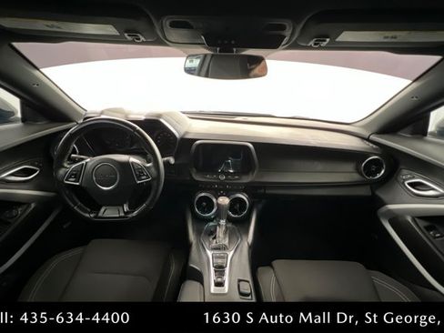 Used 2023 Chevrolet Camaro LT w/ Technology Package RWD image 9