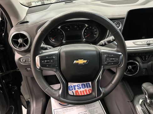 Used 2025 Chevrolet Blazer LT image 17