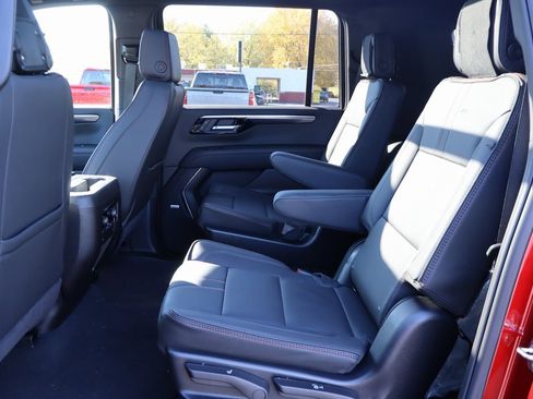 New 2026 Chevrolet Suburban RST image 24