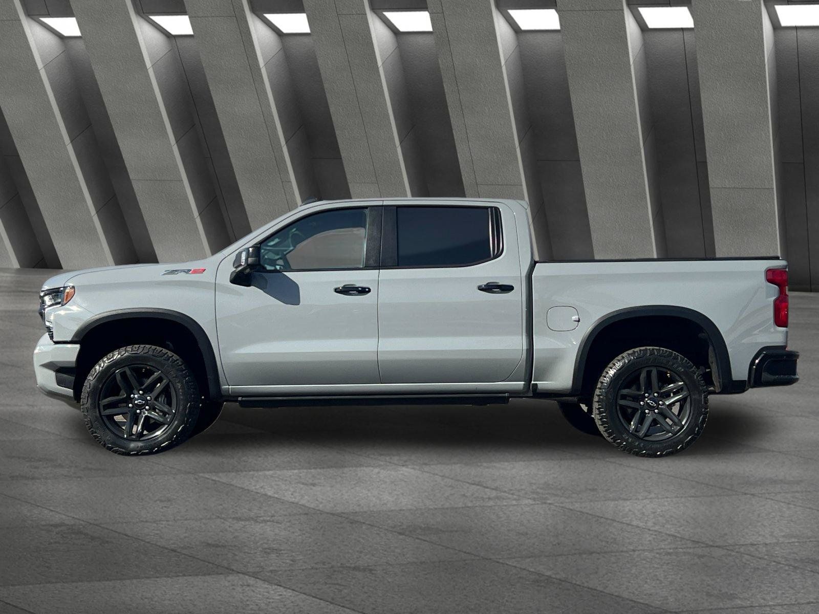 Used 2024 Chevrolet Silverado 1500 ZR2 w/ Technology Package AWD/4WD image 7