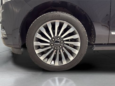 Used 2019 Lincoln Navigator L Reserve AWD/4WD image 30