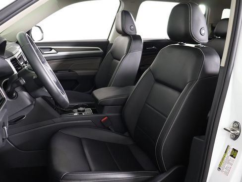 Used 2023 Volkswagen Atlas SE w/ Panoramic Sunroof Package AWD/4WD image 31