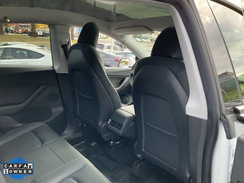 Used 2020 Tesla Model Y Long Range image 50