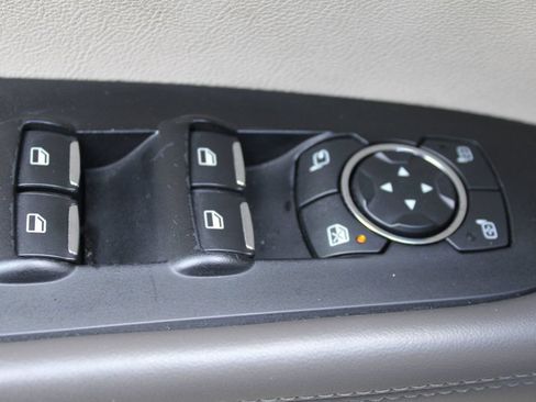 Used 2018 Lincoln MKX Select w/ Select Plus Package FWD image 24