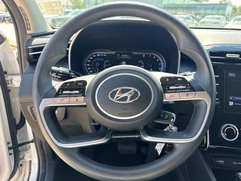 Used 2023 Hyundai Tucson SE image 28