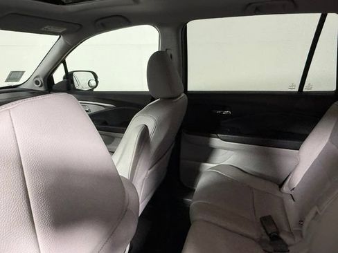 Used 2018 Honda Pilot EX-L image 39