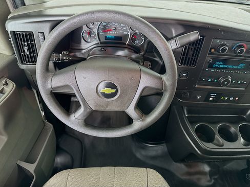 Used 2021 Chevrolet Express 2500 RWD image 13