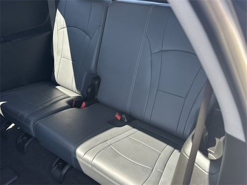 Used 2018 Buick Enclave Premium w/ Experience Buick Package image 13