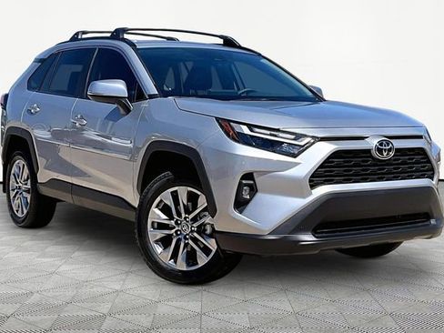 Used 2025 Toyota RAV4 XLE Premium FWD image 11