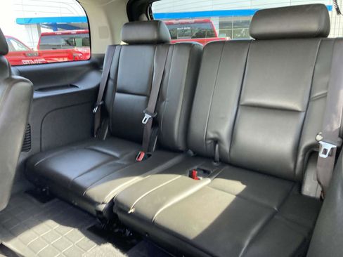 Used 2014 Cadillac Escalade Premium image 10