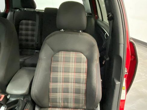 Used 2017 Volkswagen GTI S image 21