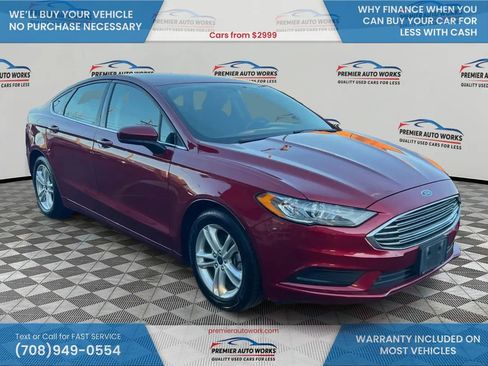 Used 2018 Ford Fusion SE w/ Fusion SE Technology Package image 3