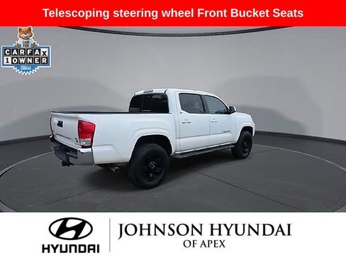 Used 2016 Toyota Tacoma SR5 w/ Towing Package image 13