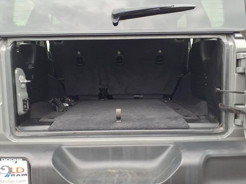 Used 2021 Jeep Wrangler Unlimited Sport image 18