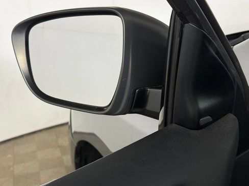 Used 2019 Nissan Pathfinder SV AWD/4WD image 33