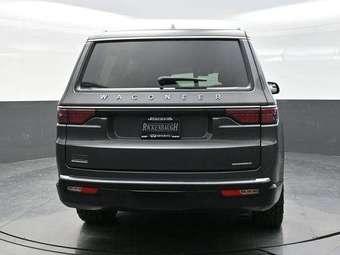 Used 2022 Jeep Wagoneer Series III w/ Flexible Seating Group AWD/4WD image 6