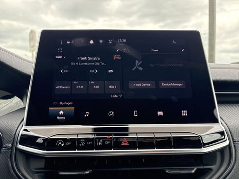 New 2026 Jeep Compass Latitude image 20