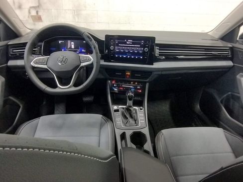 New 2026 Volkswagen Jetta SE FWD image 34