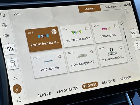 New 2026 Land Rover Range Rover Velar Dynamic SE image 21