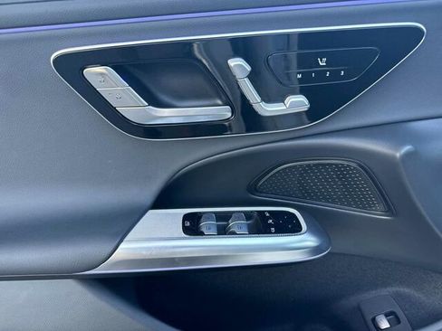 Used 2025 Mercedes-Benz E 350 Sedan image 13