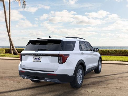New 2026 Ford Explorer Active w/ Active Comfort Package image 24