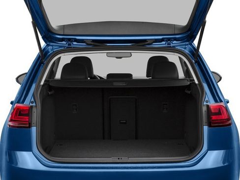 Used 2016 Volkswagen Golf S FWD image 12