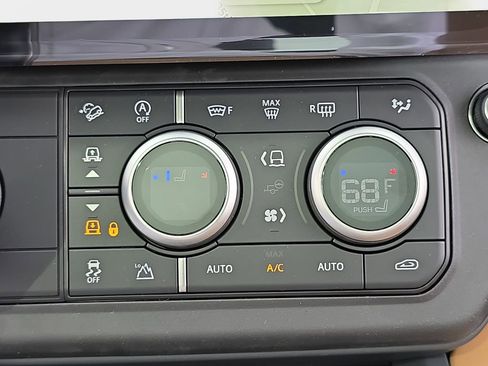 New 2026 Land Rover Defender 110 S image 23