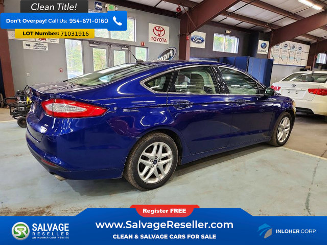 Used 2016 Ford Fusion SE w/ Equipment Group 202A FWD image 4