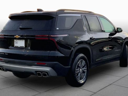 Used 2026 Chevrolet Traverse LT AWD/4WD image 13