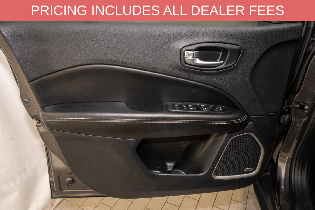 Used 2021 Jeep Compass Latitude w/ Sun and Sound Group AWD/4WD image 13