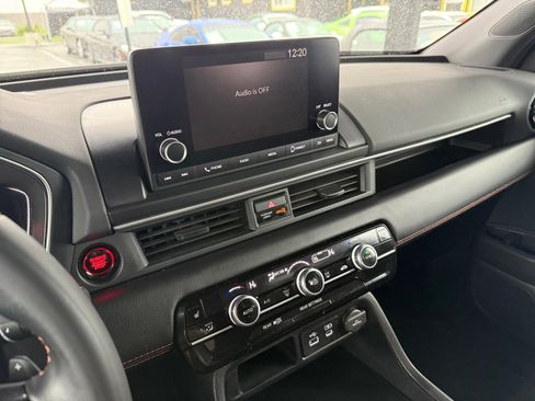 Used 2024 Honda Pilot Sport image 16