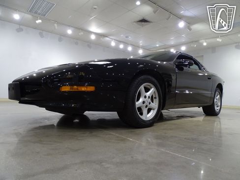 Used 1995 Pontiac Firebird Coupe image 4