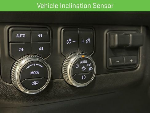 Certified 2024 GMC Yukon XL Denali w/ Denali Reserve Package AWD/4WD image 18