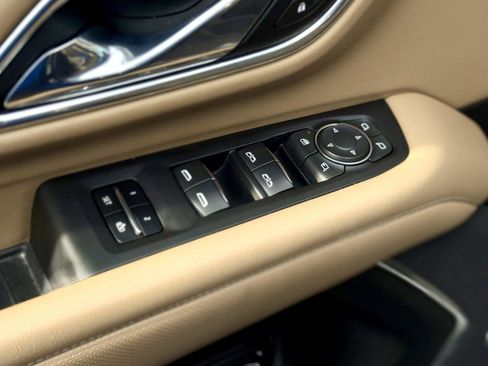 Used 2021 Chevrolet Tahoe Premier image 11