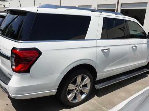 Used 2023 Ford Expedition Max Platinum RWD image 5