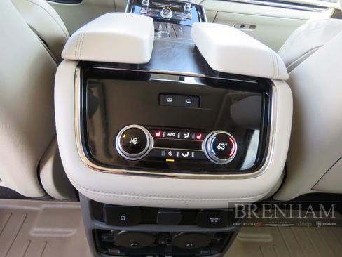 Used 2020 Lincoln Navigator Reserve w/ Luxury Package image 23