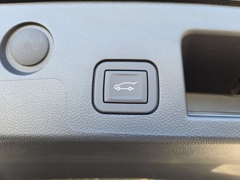 New 2026 GMC Terrain AT4 w/ Convenience Package III AWD/4WD image 24