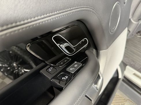 Used 2020 Land Rover Range Rover Long Wheelbase HSE image 46