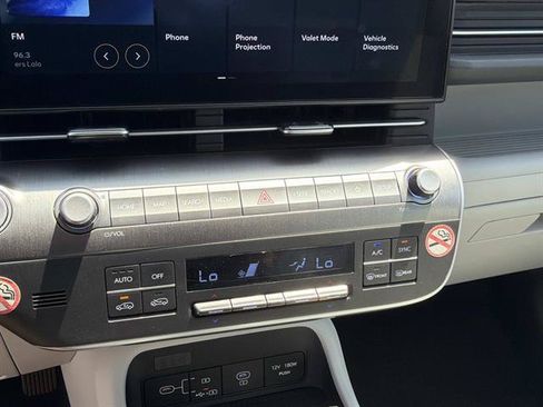 Used 2024 Hyundai Kona SEL FWD image 27