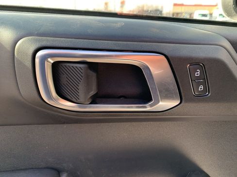 Used 2025 Ford Bronco Outer Banks image 18