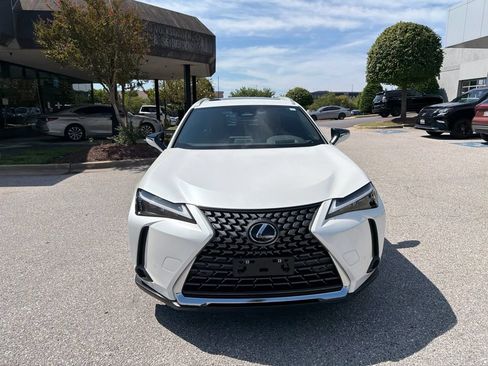 Used 2025 Lexus UX 300h AWD w/ Accessory Package (Z1) image 4