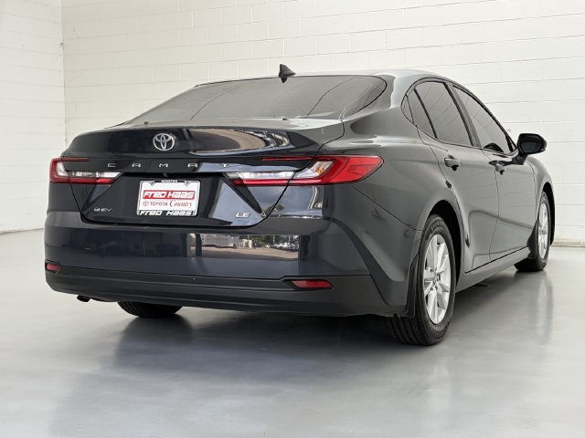 Used 2025 Toyota Camry LE w/ Convenience Package FWD image 7
