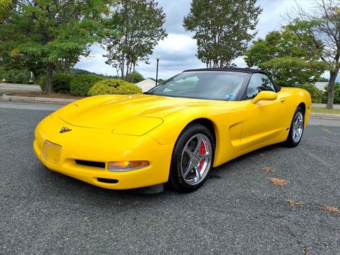 Used 2002 Chevrolet Corvette Convertible w/ Preferred Equipment Group2 RWD image 16