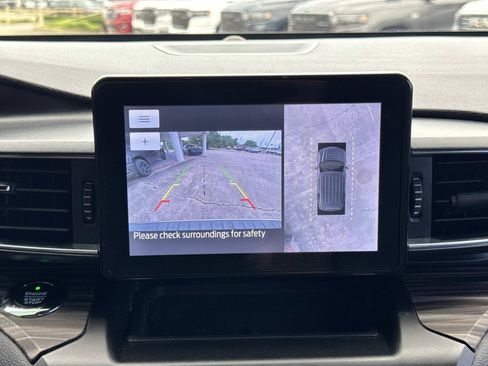 Used 2020 Ford Explorer Limited RWD image 25