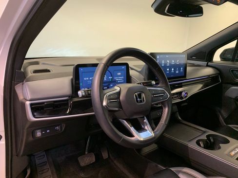 Used 2024 Honda Prologue Touring image 18