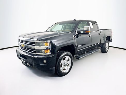 Used 2015 Chevrolet Silverado 2500 High Country w/ Duramax Plus Package AWD/4WD image 3