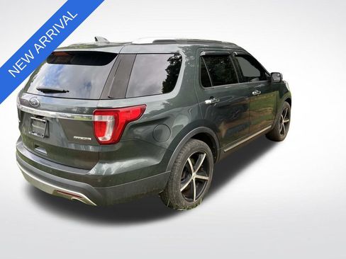 Used 2016 Ford Explorer Limited FWD image 2