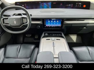 Used 2025 Lincoln Navigator Reserve w/ Jet Appearance Package video 2